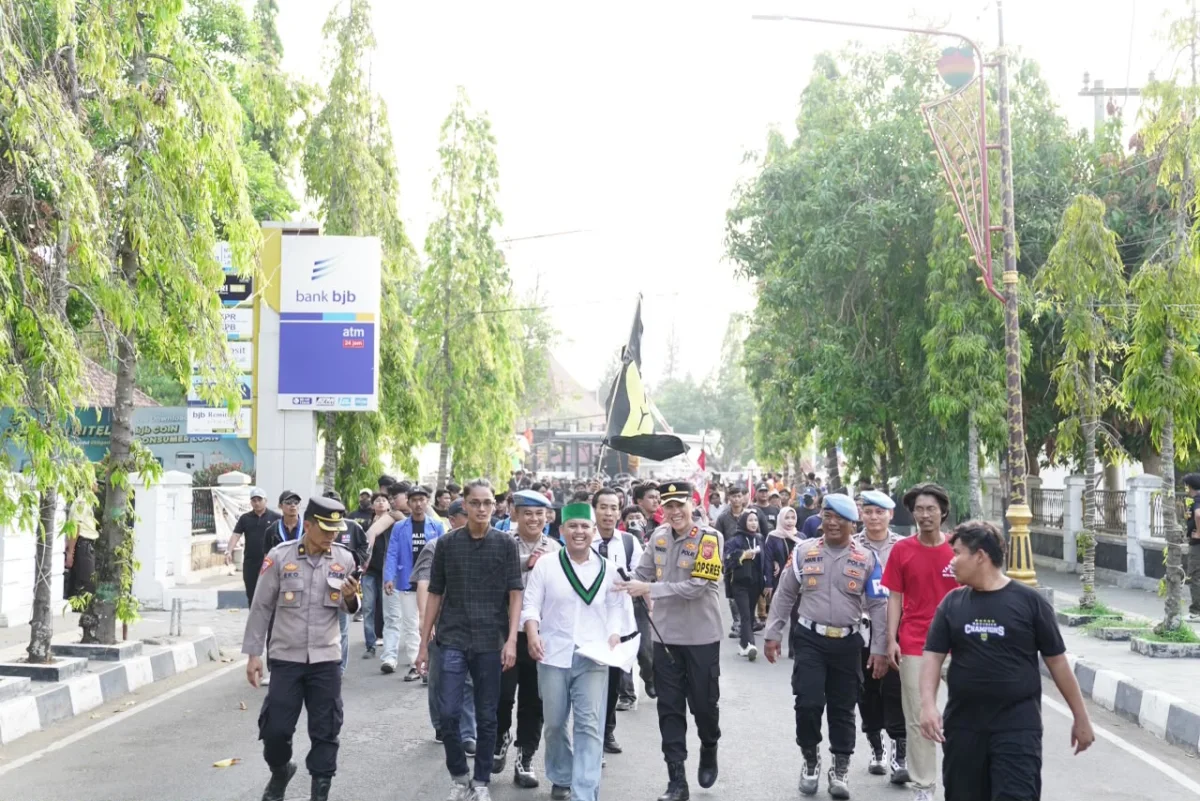 Kapolres Indramayu Turun Langsung Redam Ketegangan Aksi Mahasiswa Cipayung Plus